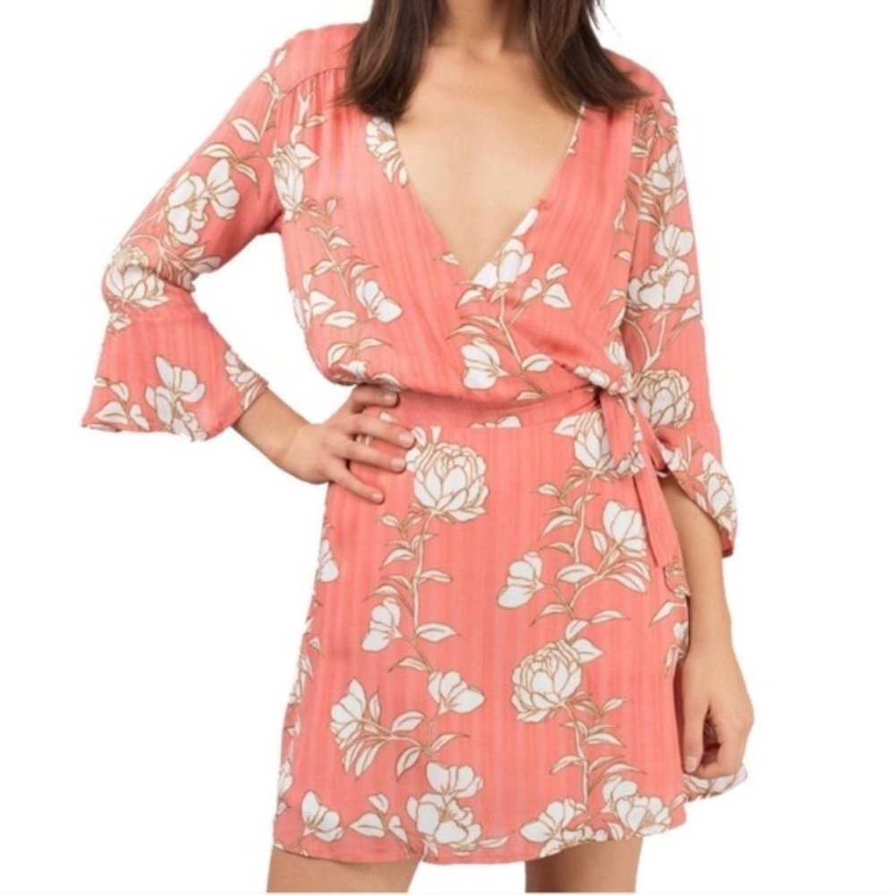 MINKPINK Coral Pink Floral Wrap Dress Women’s Large | Deep V-Neck Bell Sleeve